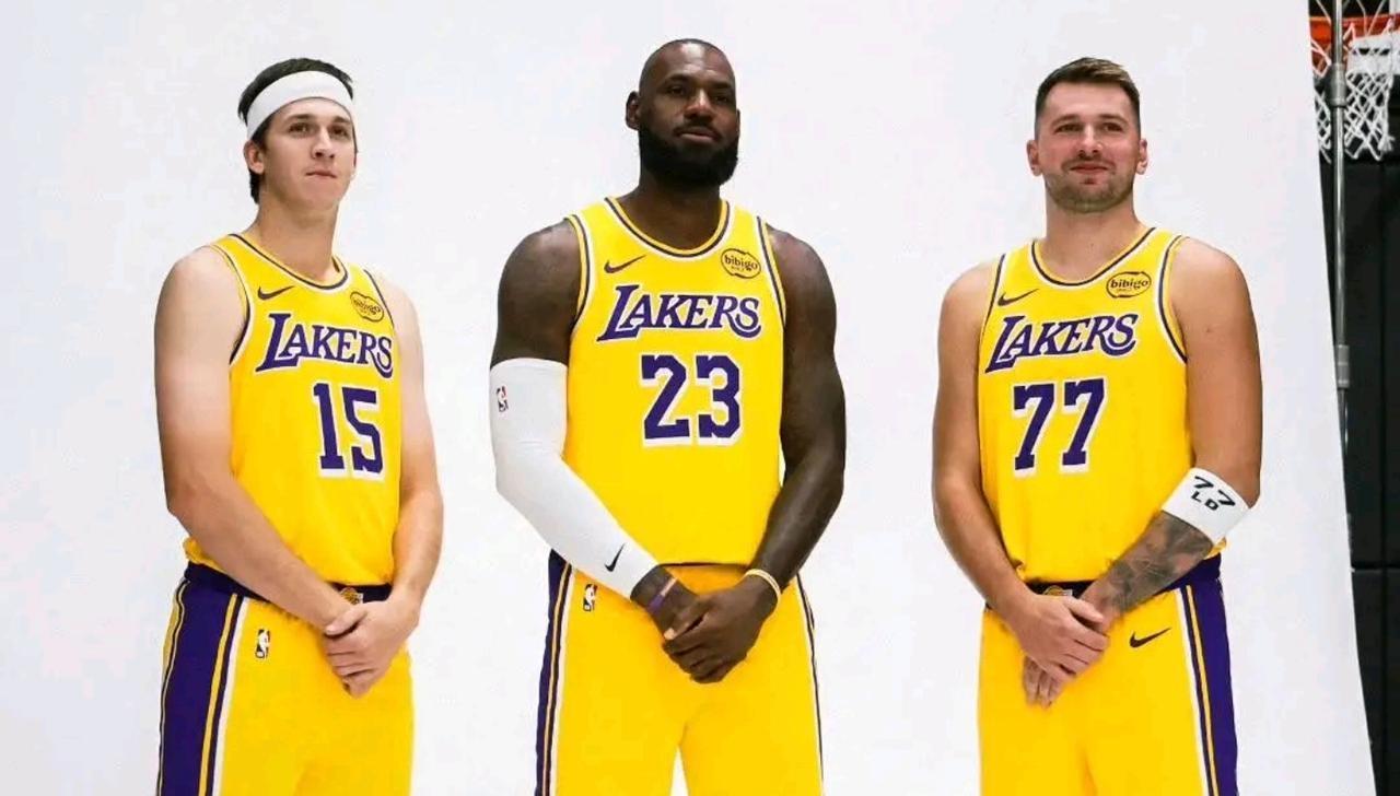 艾顿还有一项绝艺！就是控制犯规，全队就一个中锋，管你对面几个，最后决战还能