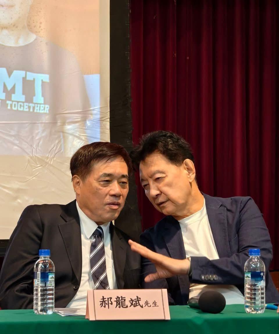 民调落后！赵少康郝龙斌再拉军系票，今召开40退将挺郝！张延廷出席！“靠爸族”郝