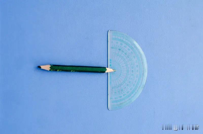 初中数学几何到底要不要掌握模型?我觉得初中几何还是掌握模型好。如果题目与模型