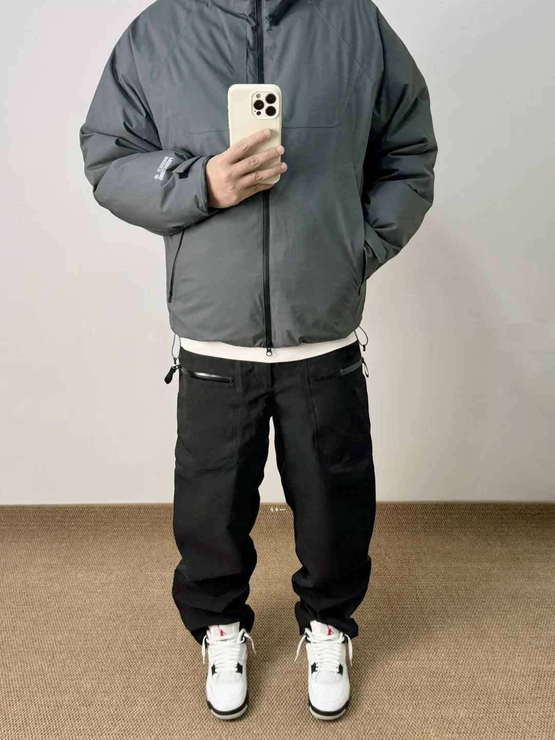 乔四白水泥｜冲锋裤穿搭