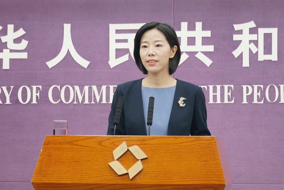 日前，中方进一步收紧稀土出口管制，特朗普随即放话，要对中国加征100%关税，中美