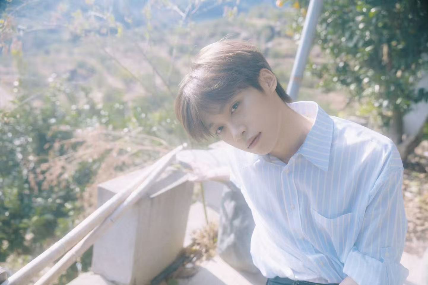 梓渝文艺少年梓渝棕色大衣梓渝棕色大衣，好帅，绝了