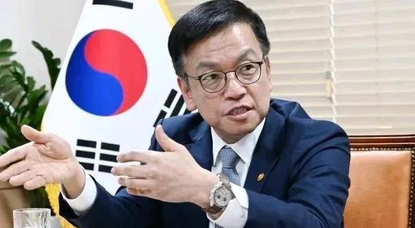 韩国政治未来发展趋势韩国政坛，暗流涌动！代总统崔相穆，真的是国民力量