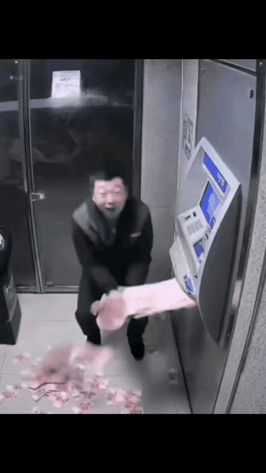 如果大哥把这些钱都拿走警察会找他麻烦吗？[无奈吐舌]