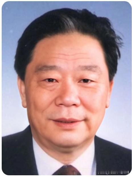 他历任山西省副省长兼太原市委副书记、市长、山西省委常委、太原市委书记。1934年