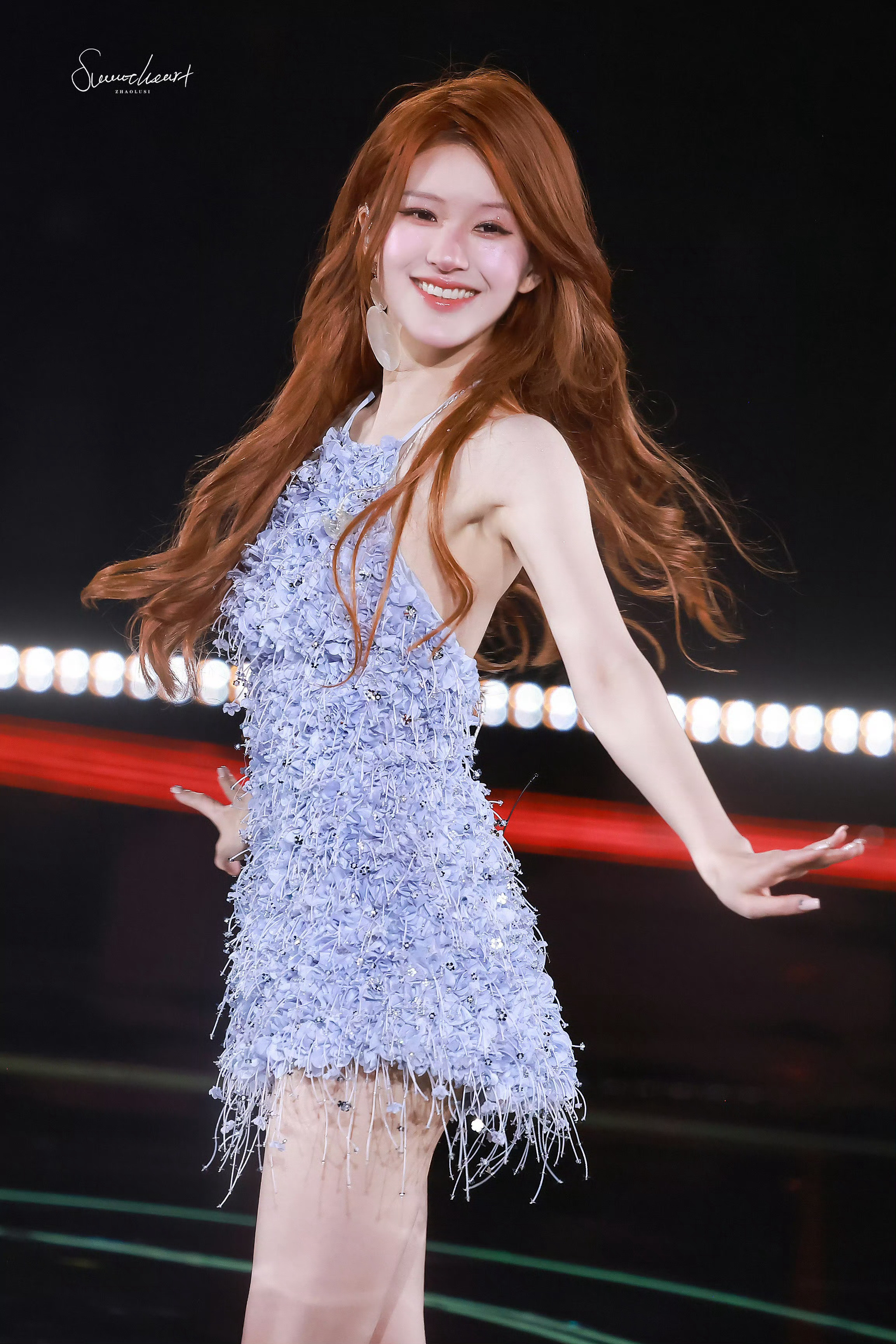 赵露思要回宫搞事业了！合约解除，官宣成立新工作室[墨镜]​​​