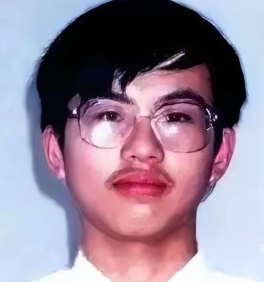 谁能想到，一个全县顶尖的理科状元，一个被全县捧在手心的天才少年，竟会在南京大学的