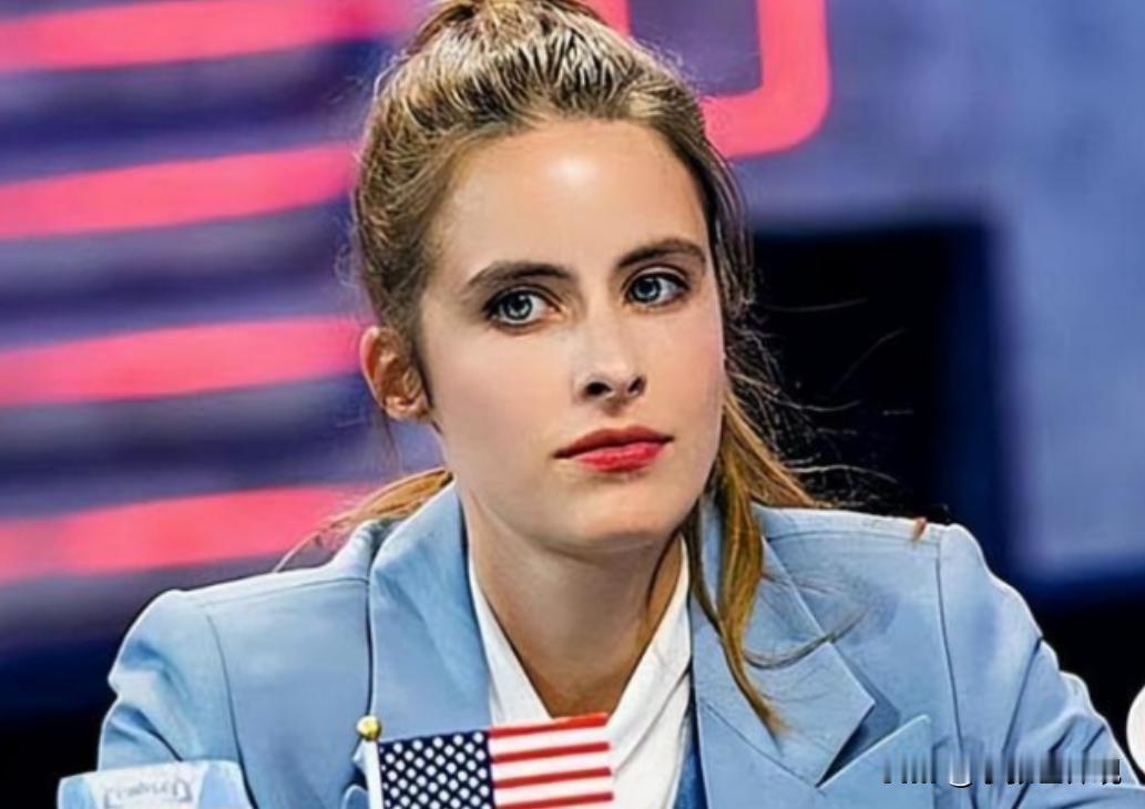 2021年，一位年轻貌美的美国女学霸，决然前往中国，嫁给了一个比自己大9岁的普通