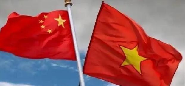 越南外交部曾再次作出正式回应，措辞立场十分强硬。但如果只盯着越南外交表态中的强