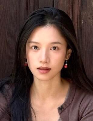 不追求网红白皮的原生态自然感她真的越素越美营业图也好鲜活好真实​​​