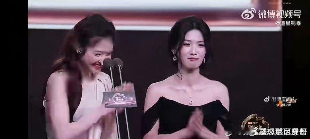 卢昱晓带四个角色上台从角色诞生到被大众看见，卢昱晓走得踏实又真诚。带四个角色上