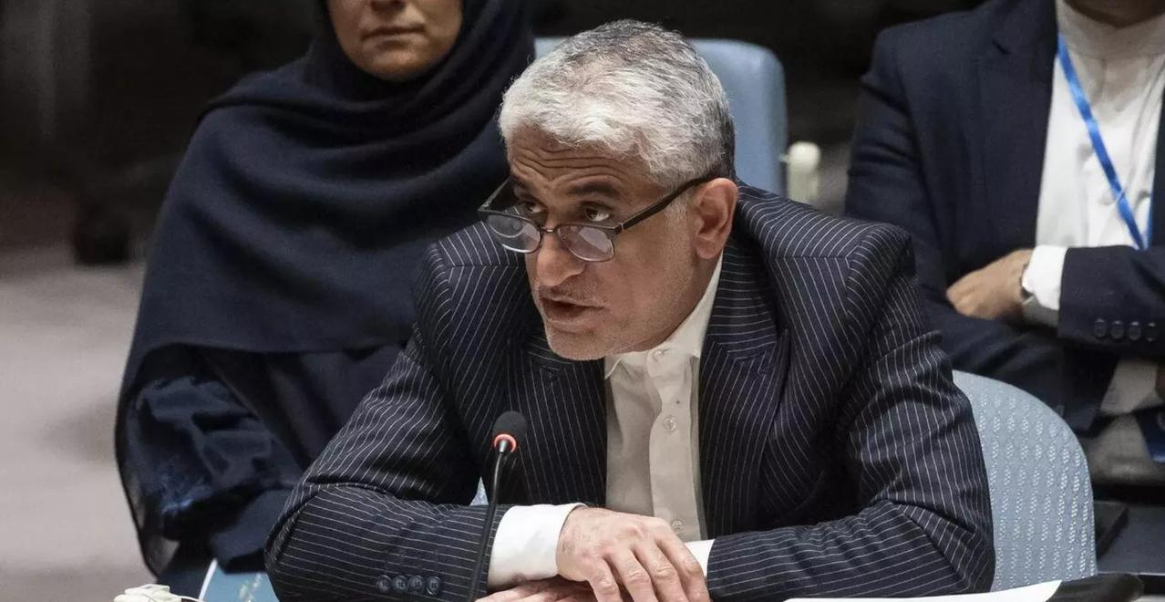 美国的霸权遮羞布，这次被伊朗在联合国撕得稀碎！4月27日当天，伊朗常驻联合国