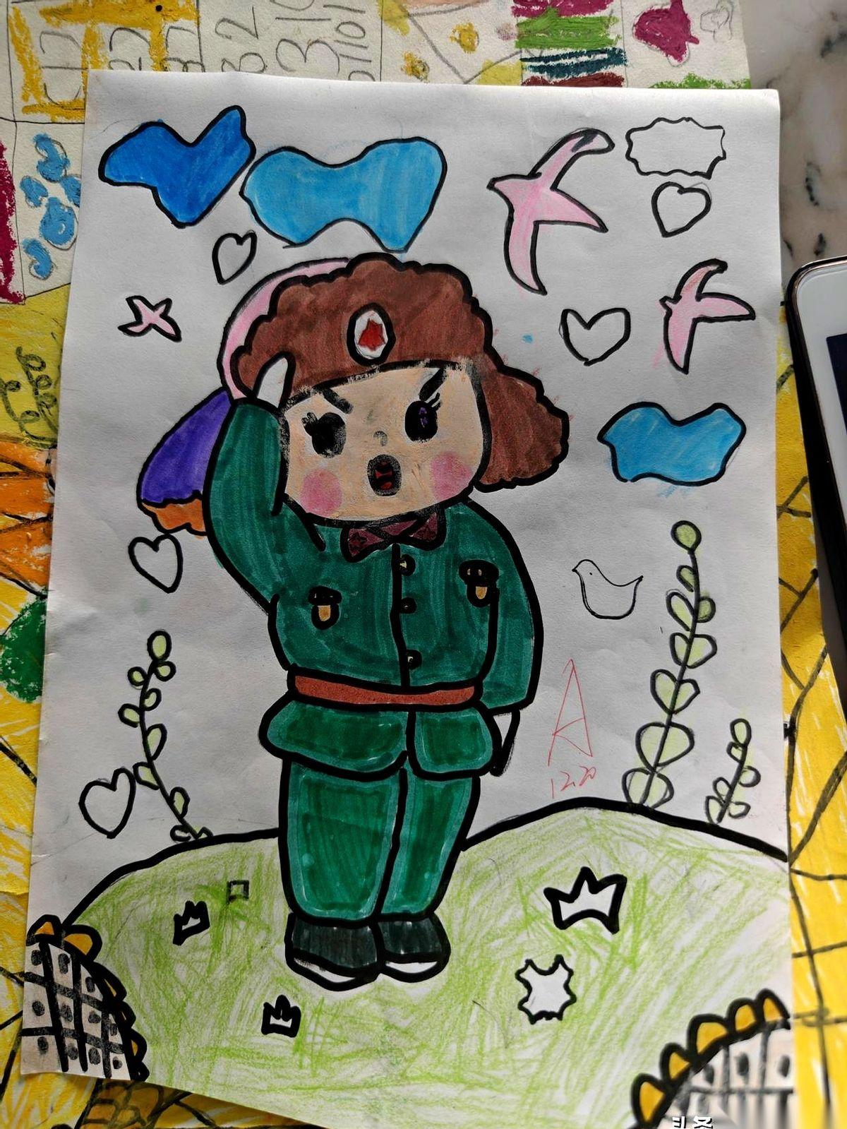 干了44年警察，退下来了。二级警长，不大不小的官，一辈子就这么过来了。退休金