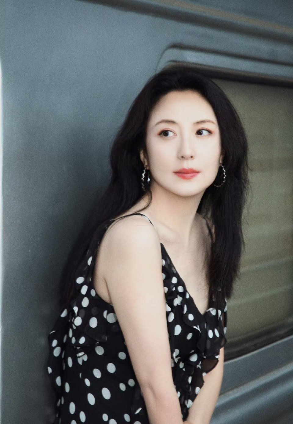 杨童舒吊带长裙绝配～～杨童舒​​​