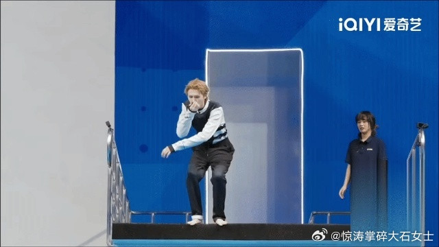 王鹤棣范丞丞何浩楠脱衣服走秀王鹤棣范丞丞何浩楠走秀王鹤棣范丞丞何浩楠走秀名场面