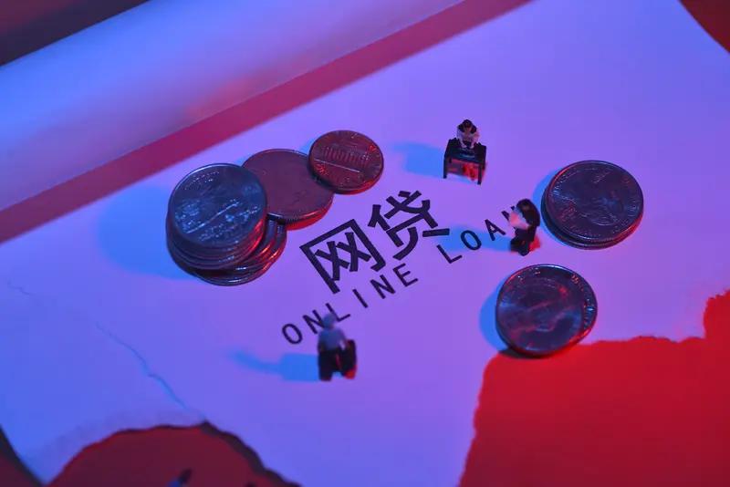 网贷真能毁掉一个年轻人，而且是全方位的。很多年轻人觉得网贷几百几千是小事，自己能