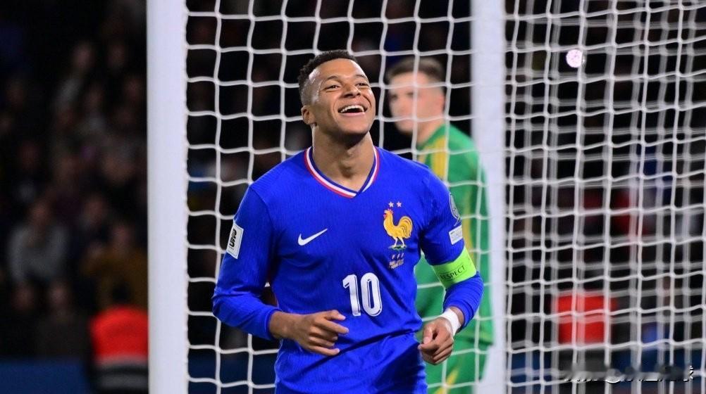 法国巴西双双抽中硬核签——2026世界杯分组形势惊心动魄·巴西队落入C组，将