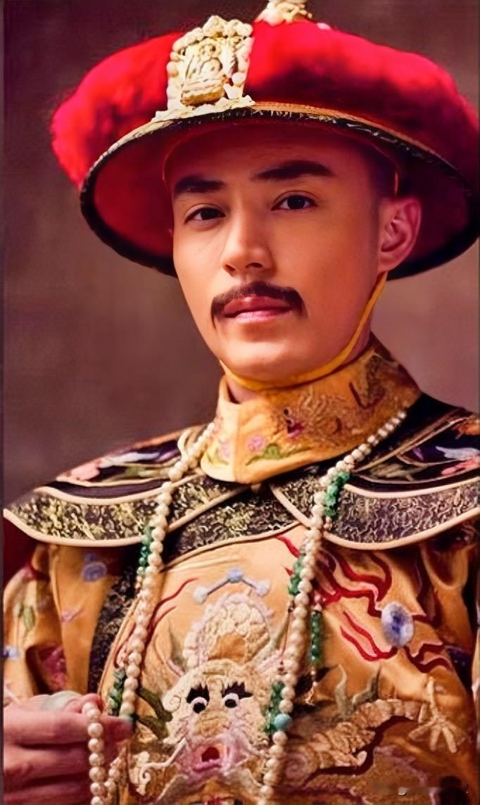 乾隆不是康熙指定的“好圣孙”，但是，他却是雍正的唯一选择。等到雍正身体不行了，需