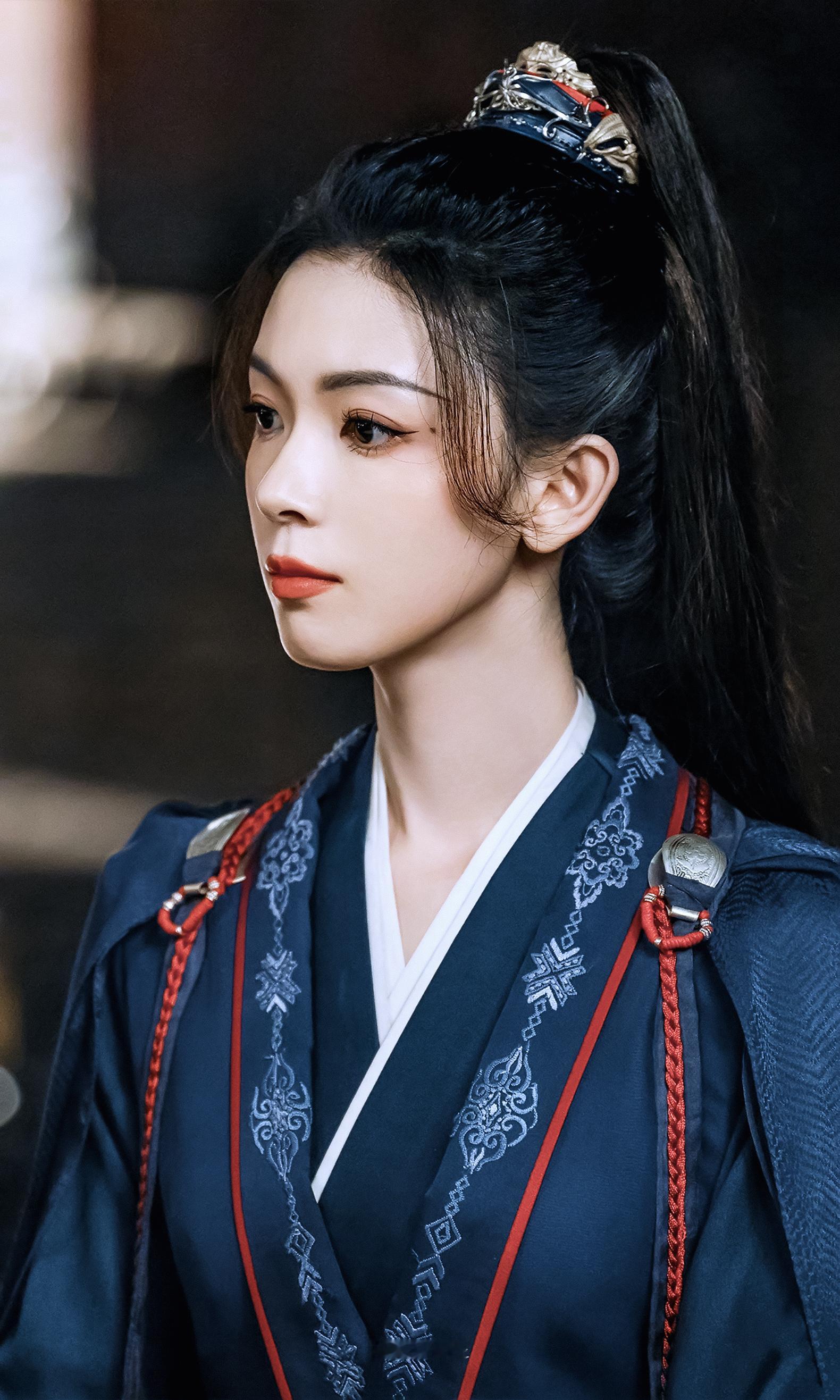 陈瑶《狐妖小红娘·月红篇》律笺文☽壁纸-男装-蓝衣[送花
