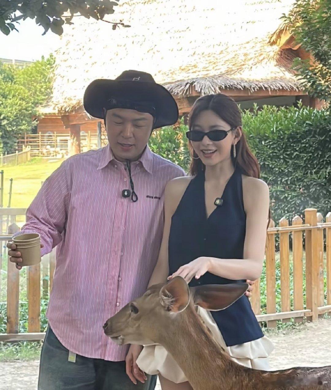 妈耶!沈梦辰这个直角肩是真实存在的么？