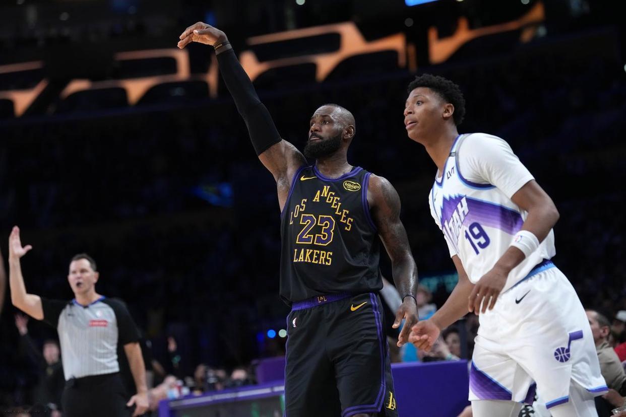 这一下，西部前三的雷霆、掘金和火箭该担心了吧！NBA常规赛，湖人主场140-1