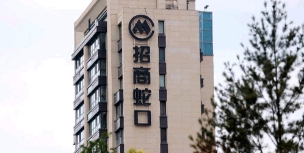 酒局献祭这场为庆祝杭州滨江区儿保南地块项目拿到建设许可证的地产饭局上，滨江区副区