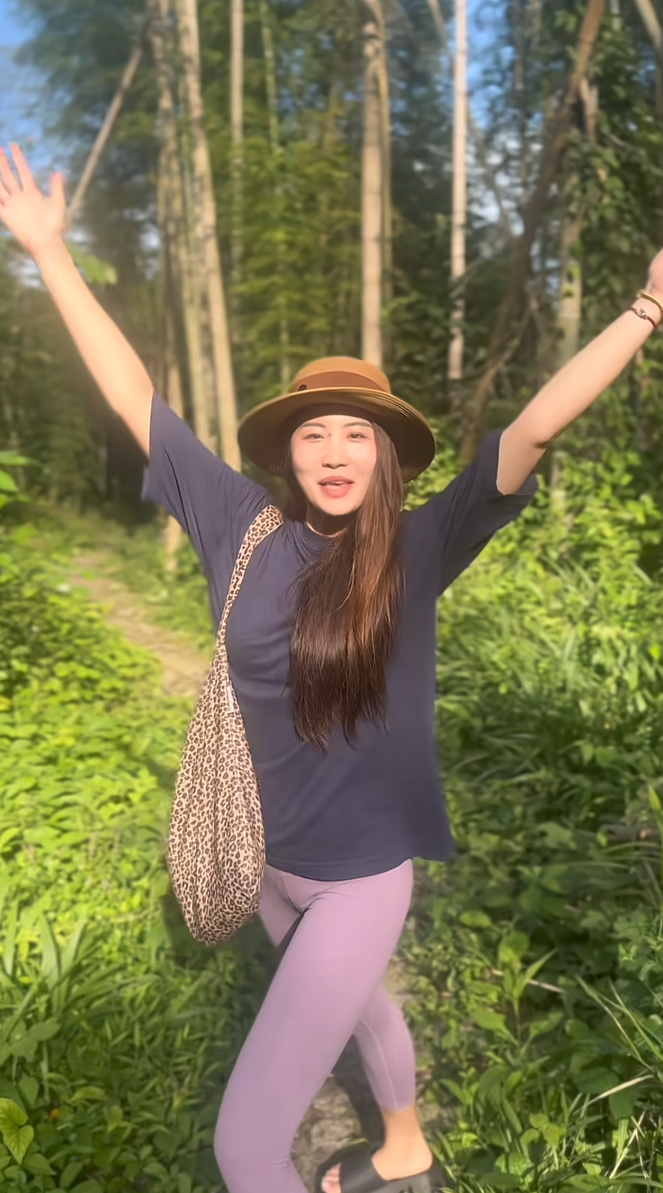 来到大山里吸收能量呀~