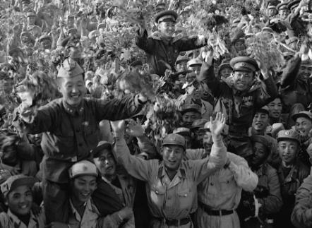 1958年，金日成再次致电毛主席，电报内容很简单：希望志愿军撤出朝鲜，毛主席听完