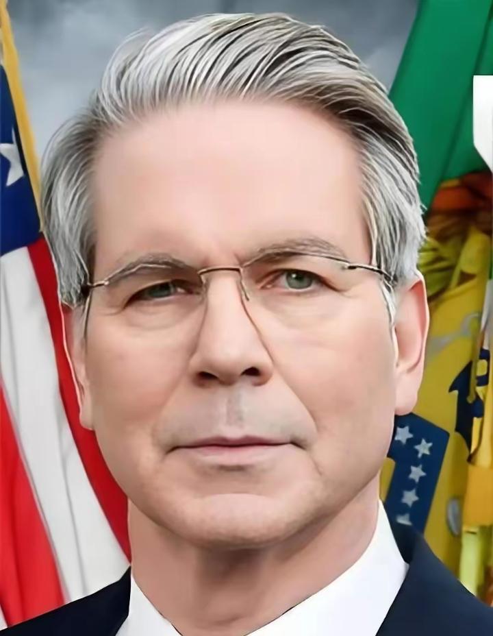 “美国已经确认，世界可以让美国去称霸，但中国不在美国的世界范围内。贝森特表示，中