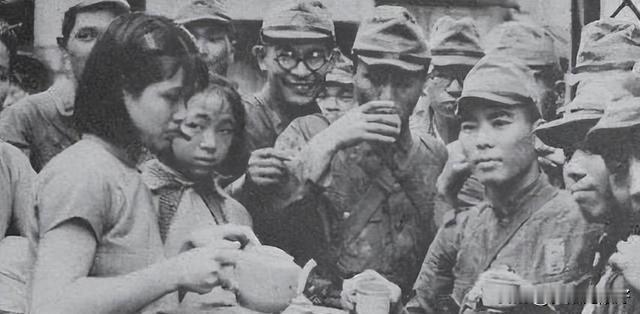 1938年，大汉奸陶锡三在家里宴请日军。突然，她听到女儿哭喊着：“救命啊，救命啊