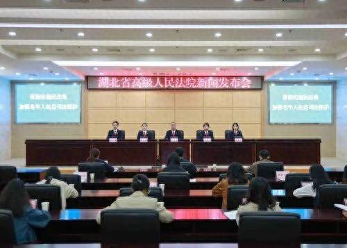 湖北武汉，一独生女2021年因病离世，同居十余年的男友没名没分，却以“女婿”身份