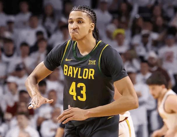 湖人今年夏天首笔交易完成，被24号签选中的卡尔大有来头！万众瞩目的NBA选秀