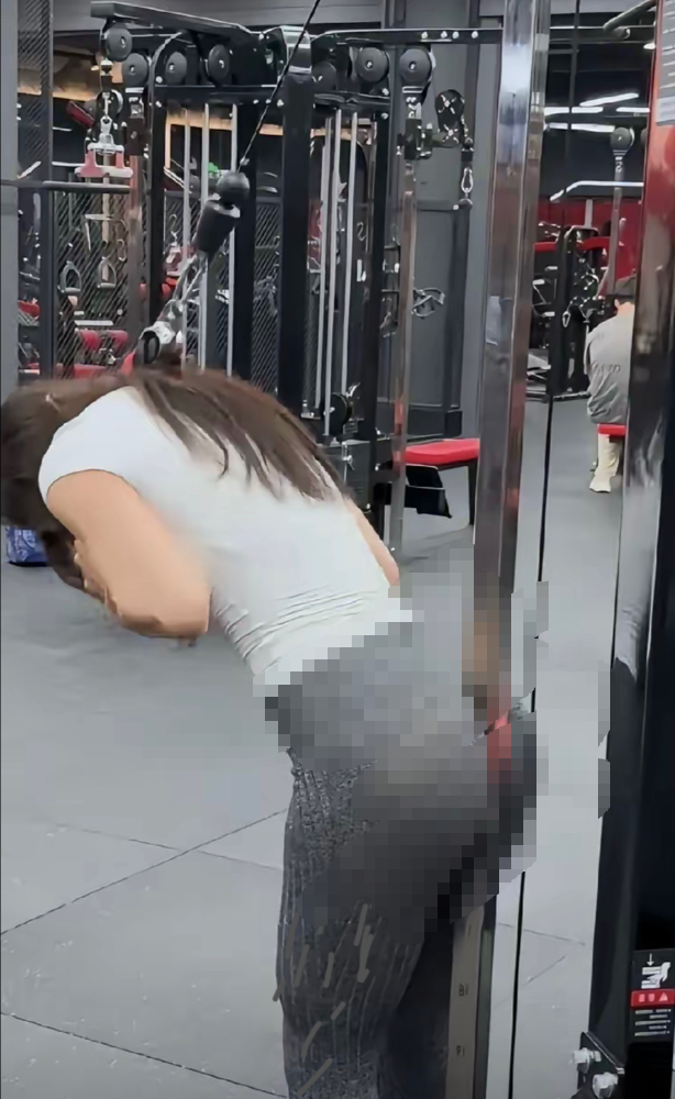 这个动作是哪个健身教练教的，我怎么没见过？