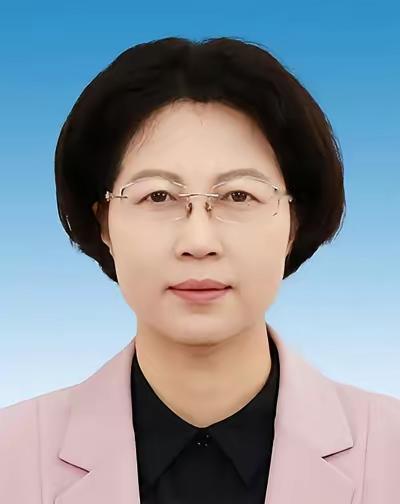 一个大学校长，开学不去剪彩不去开会，跑去查宿舍消防、看食堂菜单。我就没见过这