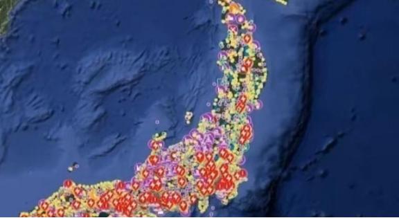 如果中日开战，那咱们没必要浪费那么多的导弹，原因很简单，日本的房屋就是日本最大的