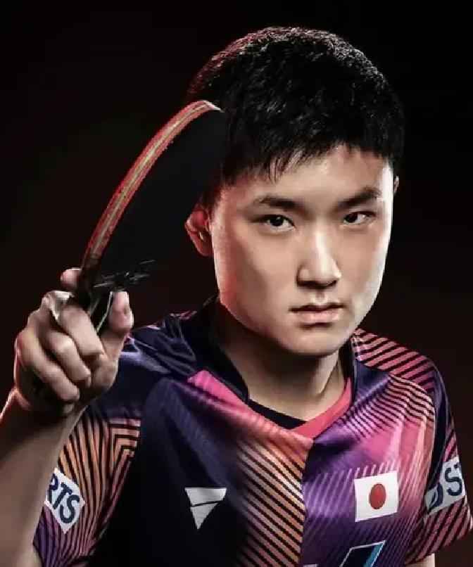 日本乒乓拿不到金牌，问题出在更衣室。巴黎混双八强赛，张本智和与早田希娜最后