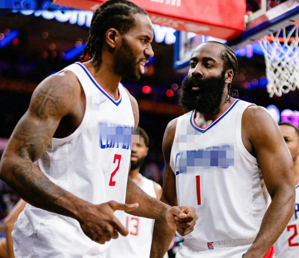 交易得到德罗赞——快船最现实的操作随着伦纳德的伤停，先不管伤情是否乐观，其历史