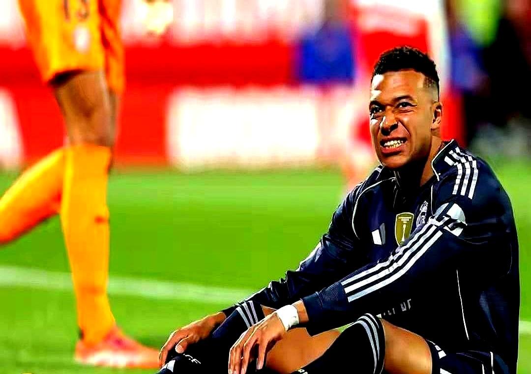 贝林厄姆，从皇马大腿成了球队负担？他位置前提就不回防，中场直接空了。