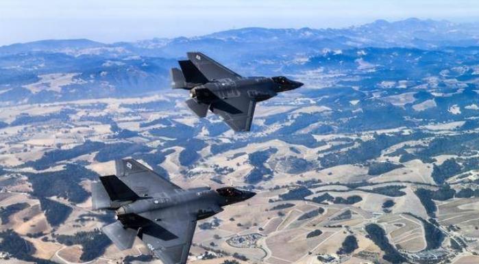 美军闪电撤离，伊朗或变天，特朗普开始担心：中方抄了美军后路最近，美国一边忙着