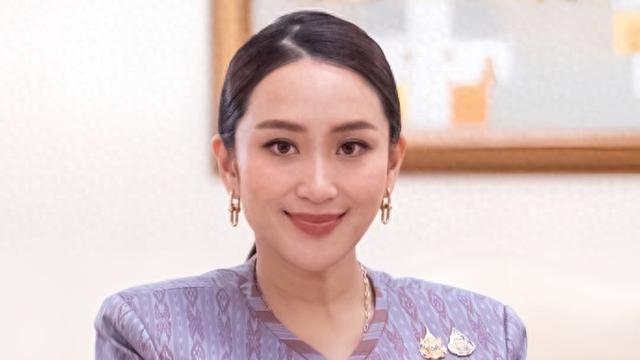 佩通坦社媒发文深情告白: 满怀感谢, 将全身心投入反对党工作