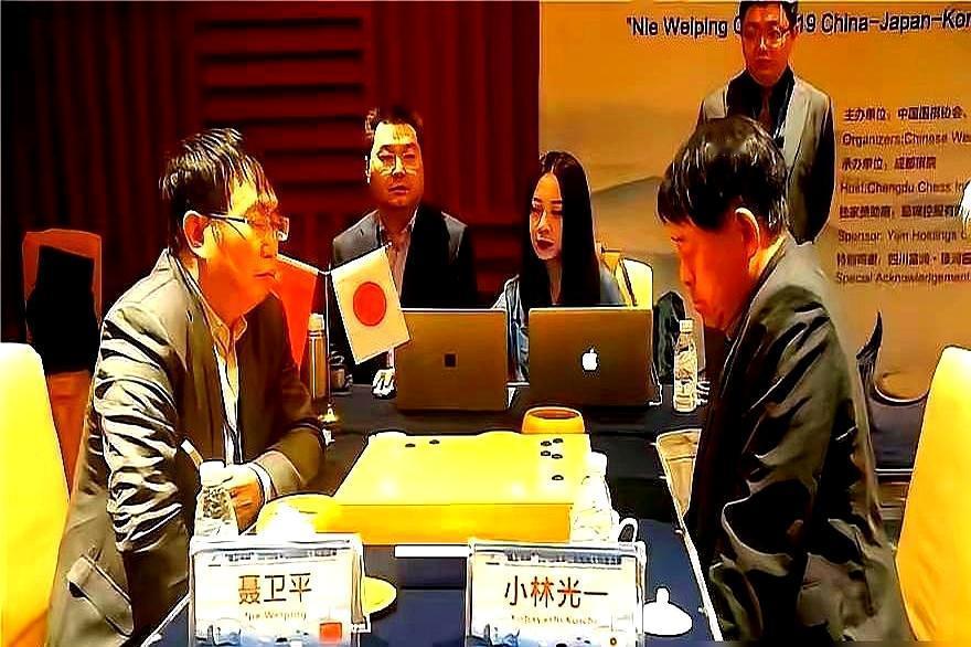 棋圣聂卫平病逝，那个被他“逼”着剃光头的日本对手，却说了一句实话。你可能很