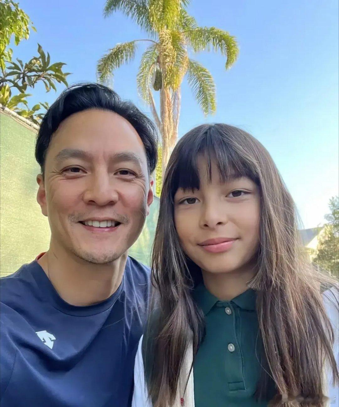 吴彦祖和他的混血儿女儿，果然是亲父女俩，简直是一个模子刻出来的。​​​