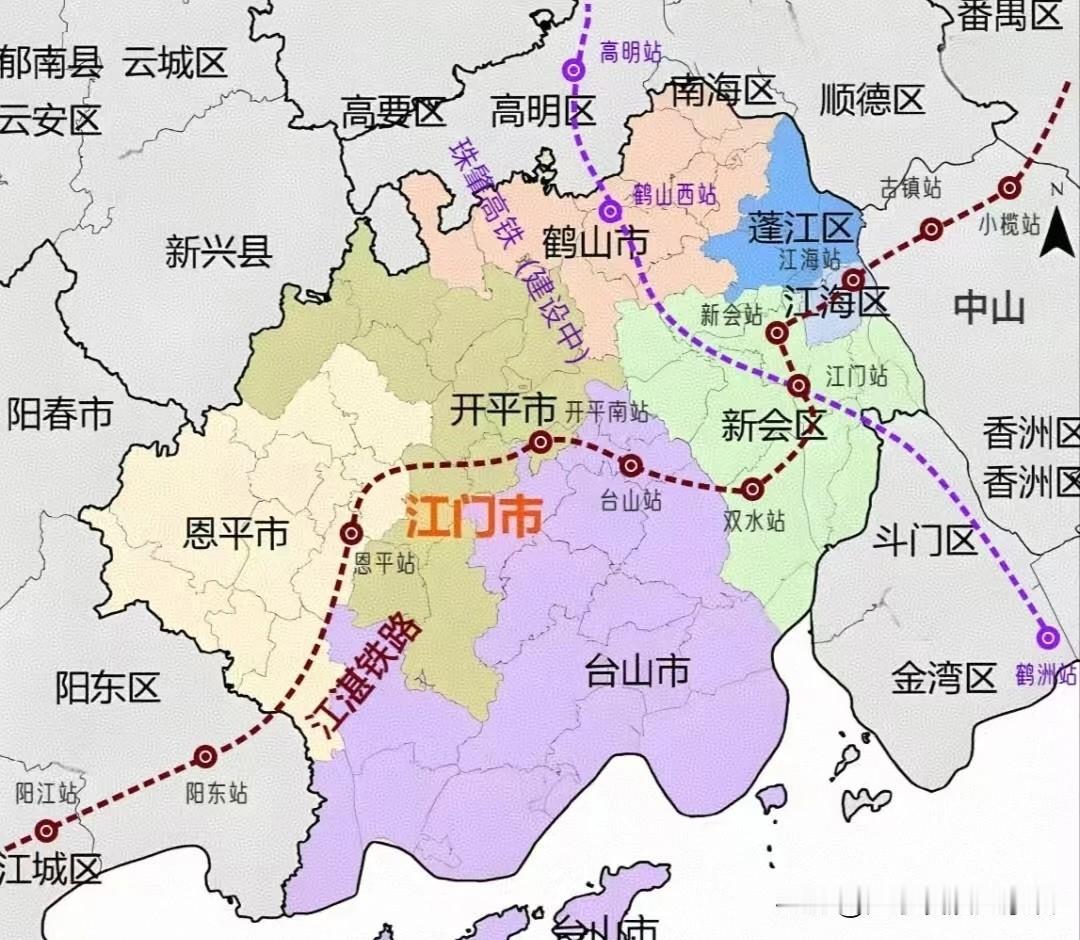 江门的高铁布局十分合理。目前，江门的新会、开平、台山、恩平都已开通高铁。到明年，
