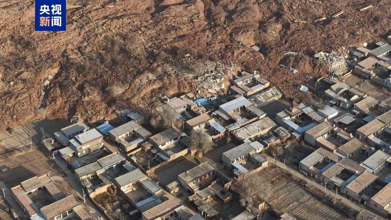 张得元救了锅峡镇黄茨村全村村民，应该给予重奖甘肃永靖滑坡致45户房屋