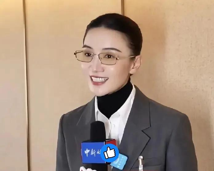 听完宋佳在政协的发言，我沉默了。我原以为演员委员，无非是照着稿子念几句场面话。