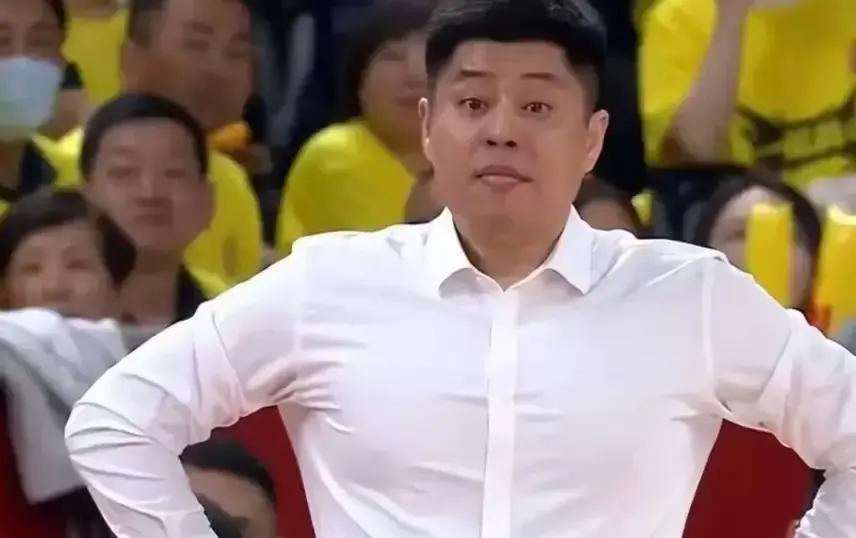 谁说山西队破局，关键不在首发而在替补席？看看这组数据：诺威尔带第二阵容时，