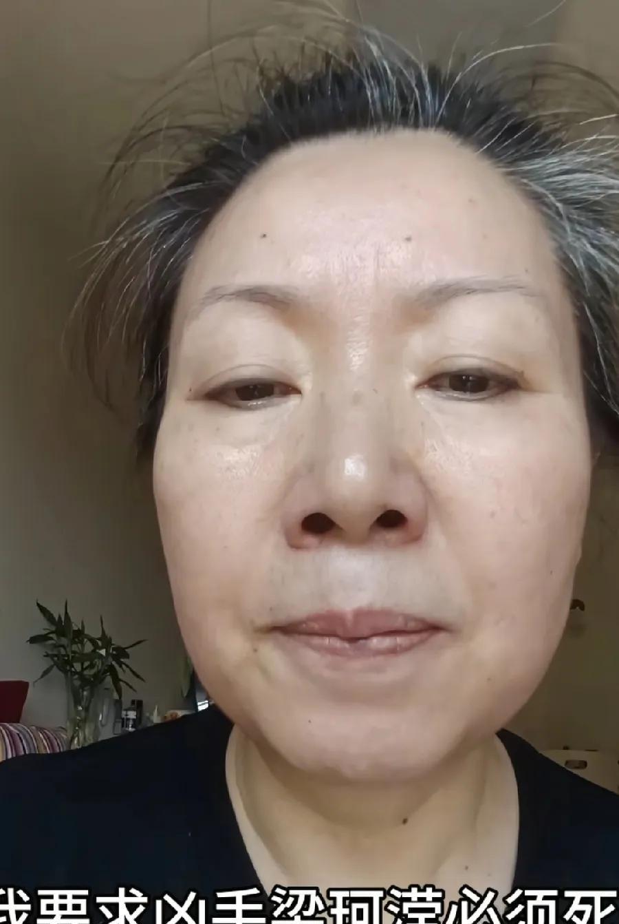 成都女子家门口被害，过去349天，看看妈妈变成什么样了！满头秀发美女，变成了满头