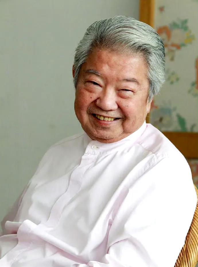 和金庸齐名的作家，蔡澜走了，他是四人中活的最潇洒快活的，也是最通透的，但没想