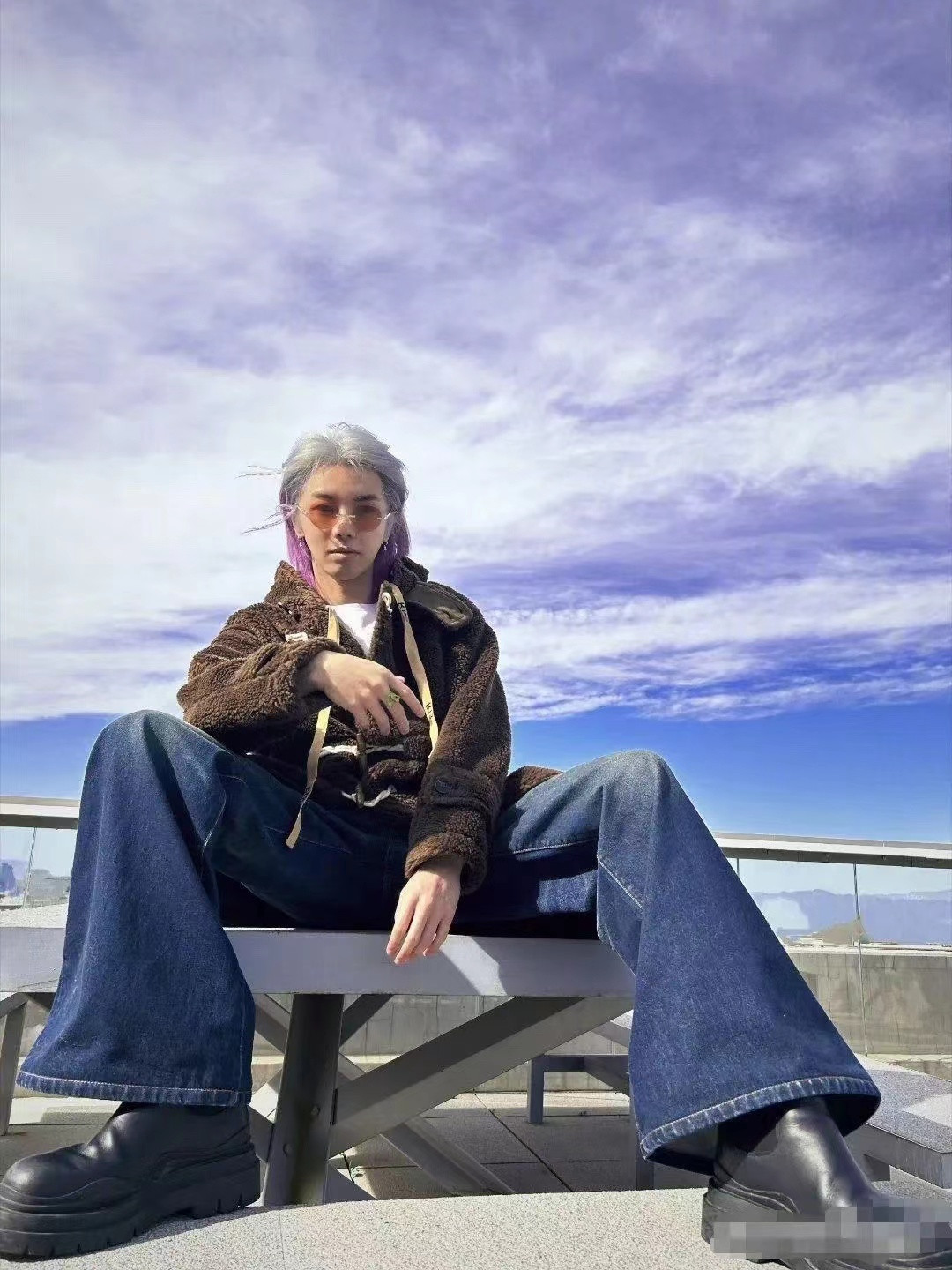 当今华语乐坛顶流永远的神，没人反对吧！