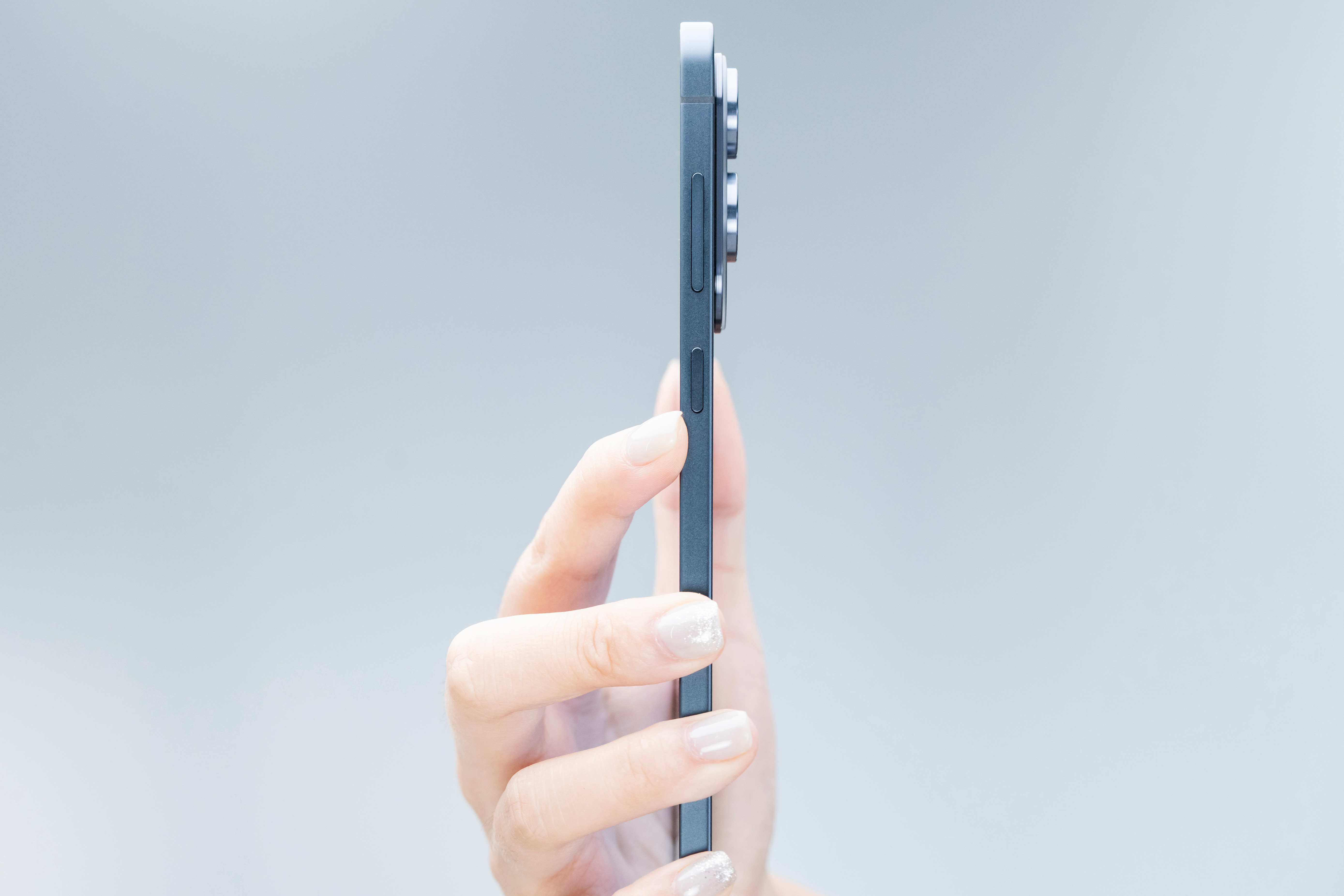 三星S25Edge的确比S25Ultra薄了很多很多，用习惯了S25Ult
